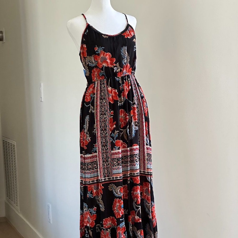 PATRONS OF PEACE SUMMER MAXI DRESS  OPEN BACK SIZE MEDIUM
